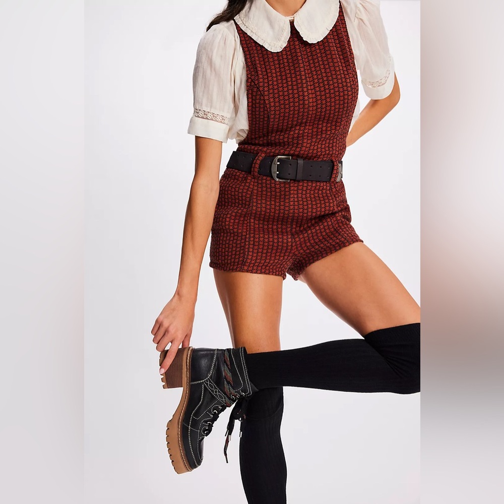 $198 MSRP | Free People - Jasper Hiking Ankle Boots | Black Leather | US 9.5